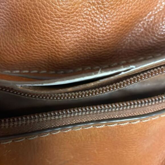 FOSSIL Brown Cowhide Leather Messenger Style Shoulder Bag READ - Picture 14 of 14